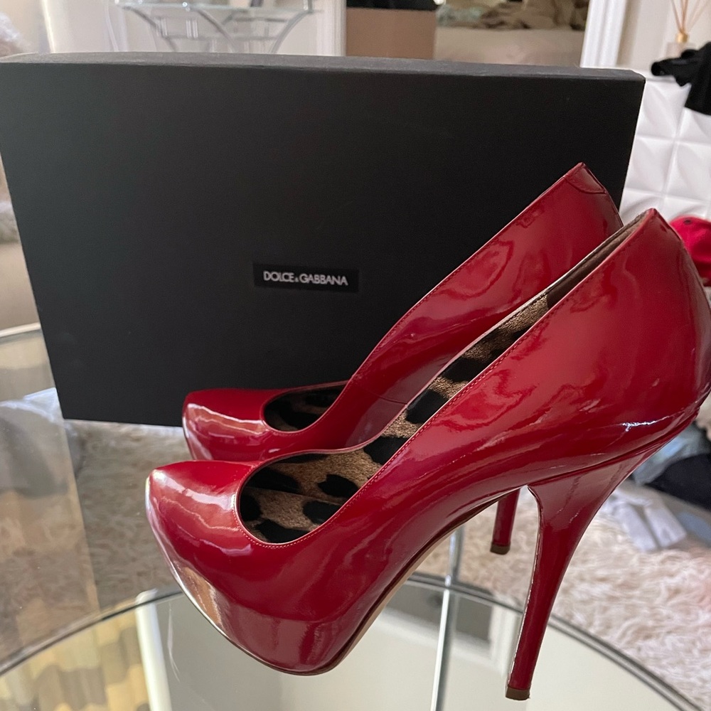 Dolce & Gabbana Red Patent Leather Pumps Size 37.5